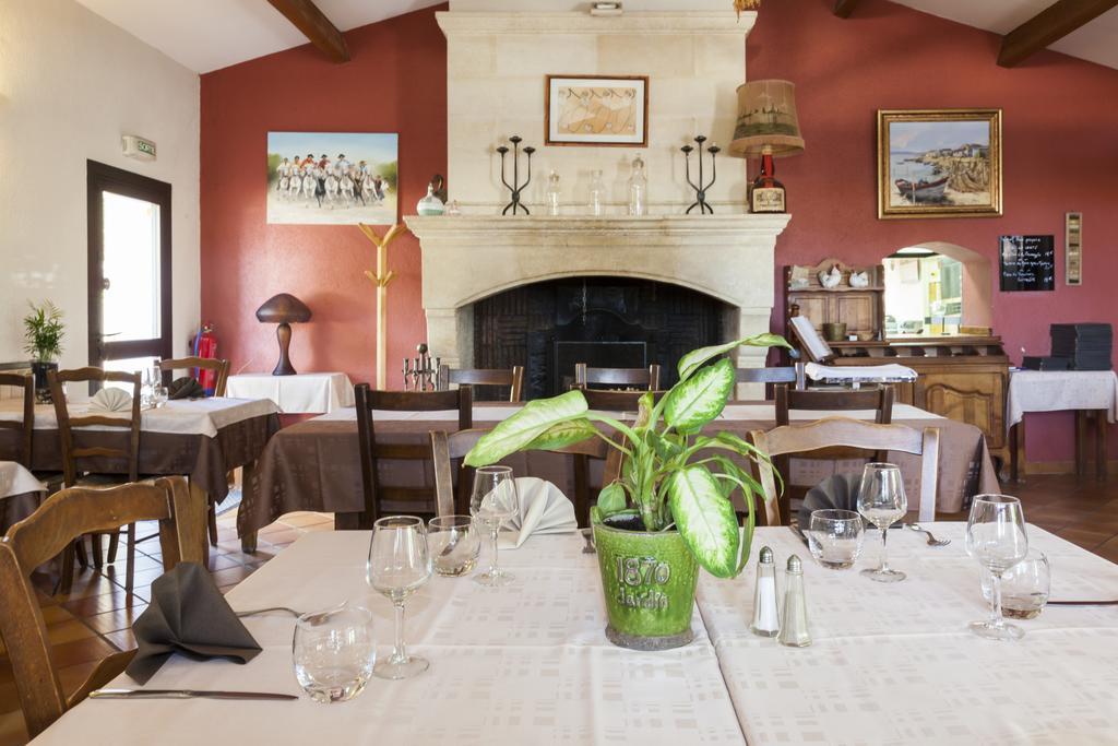 Logis Hotel Restaurant Le Flamant Rose Camargue Albaron Ngoại thất bức ảnh